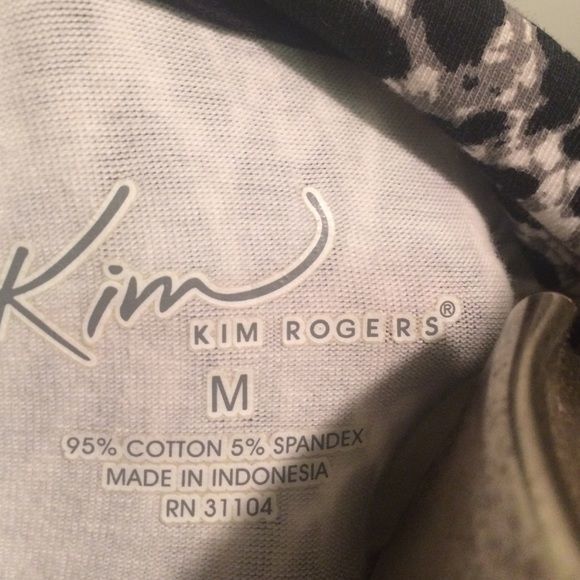 🌹Animal print White & Black Blazer Zip Front EUC - Picture 6 of 8